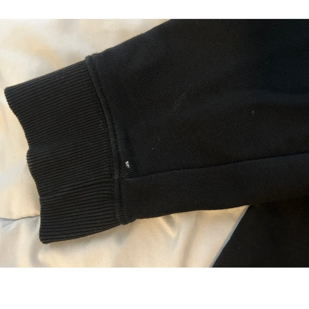 Hugo Boss Mens Sweatshirt Black Red Logo Patch Crewneck Pullover Large